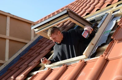 Pose de fenêtres de toit Velux à Vimenet